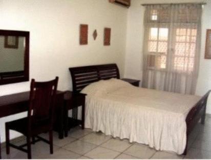 Bangka Bed And Breakfast Джакарта Екстериор снимка